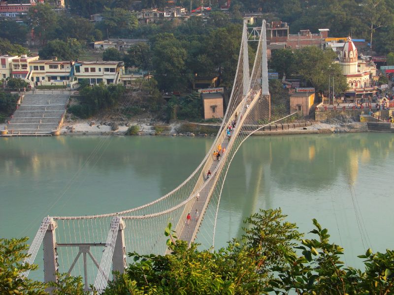 Ramjhula - bridge over the Ganga